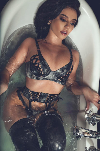 Papilio Split Cup Latex Bra Elissa Poppy